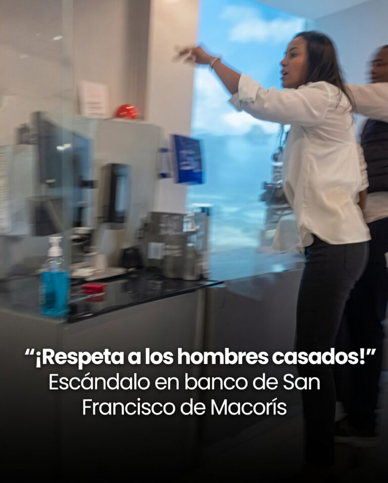 Discusión entre dos mujeres en una entidad bancaria de San Francisco de Macorís